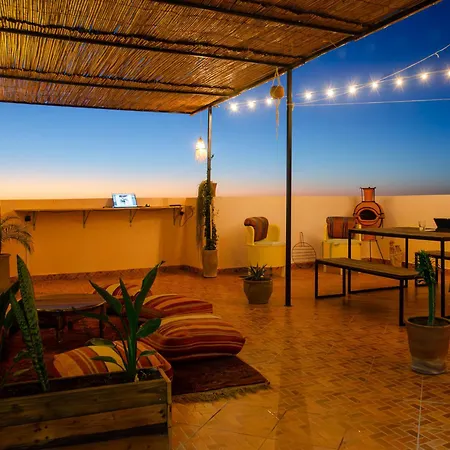 Monkey'S Guest House - Ocean View Rooms & Apartment With Rooftop Tamraght المظهر الخارجي الصورة